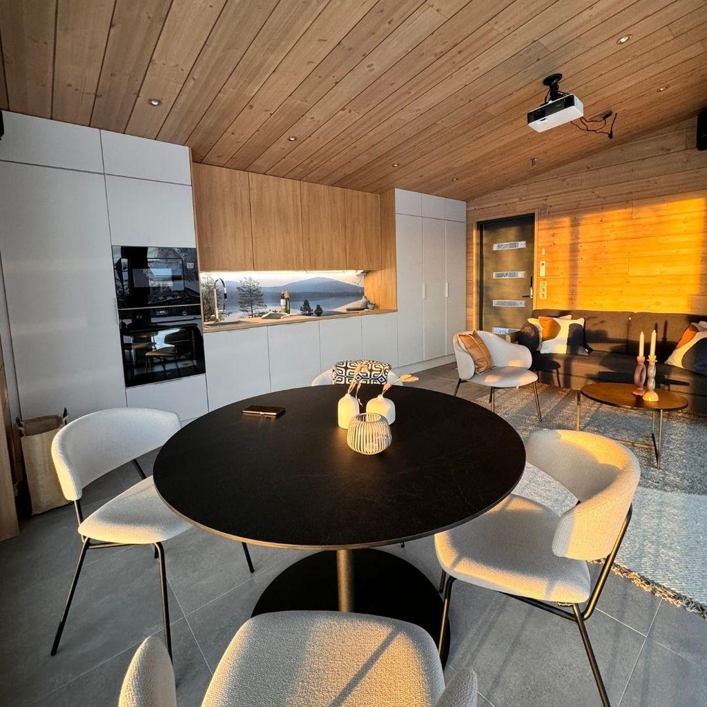 15x220 Aava Harjattu Hiekkaranta 2-laatu L=2,05m (2,1m2/pkt, 5kpl/pkt) 