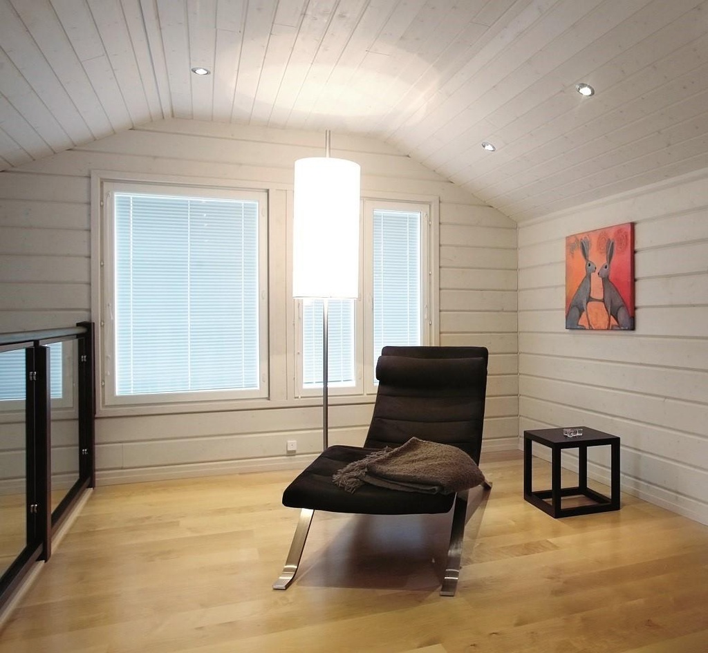 20x170 Hirsipaneeli Mänty 2-laatu Valkolakattu Päätypontattu L=4,2m (2,65m2/pkt, 4kpl/pkt)