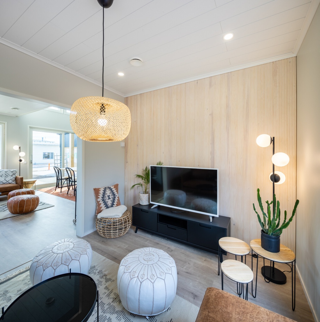 15x95 5-Sormipaneeli Mänty VM/EM l=3,28m (2,12m2/pkt)