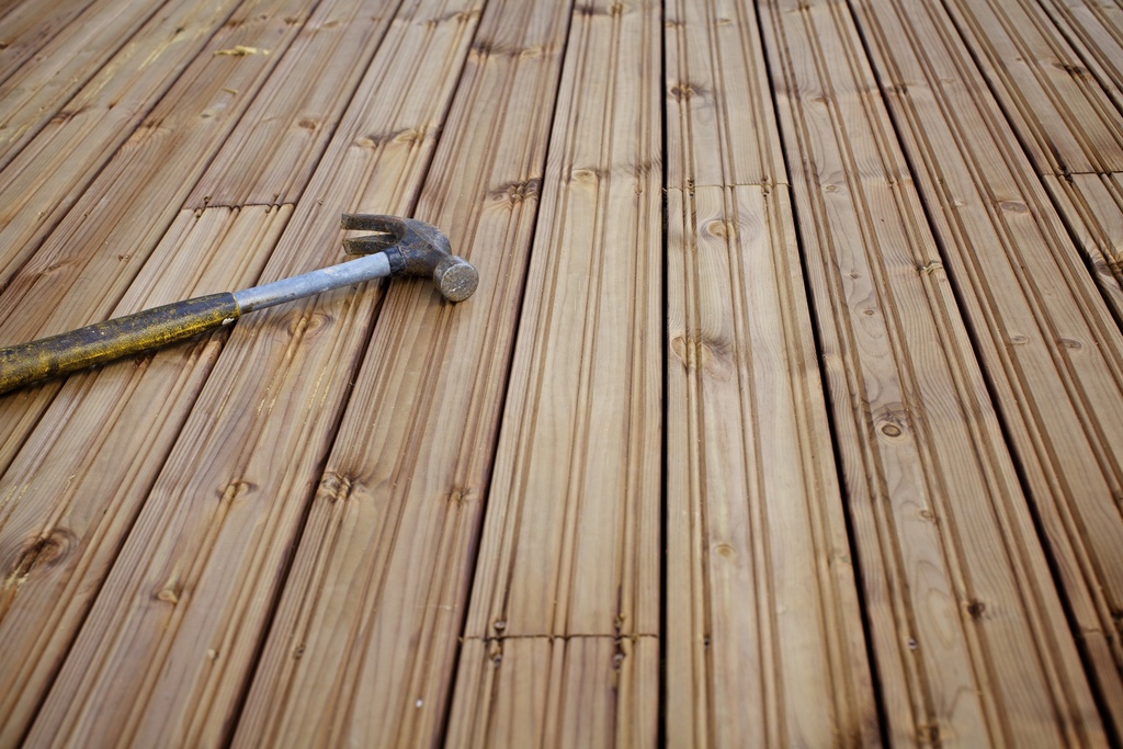 Terassilauta Kestopuu Ruskea 28x95 mm Uritettu