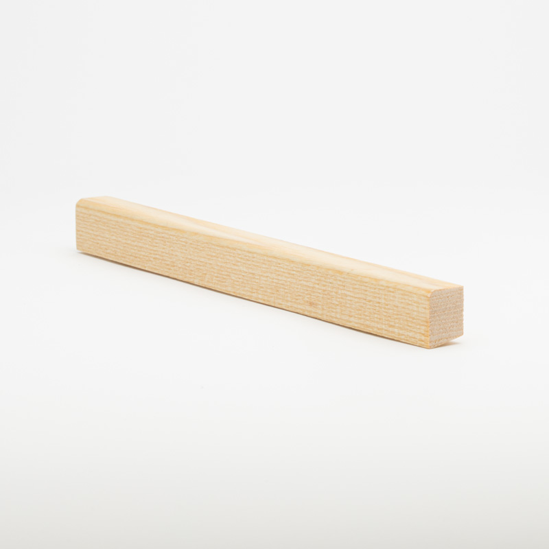 Jalkalista Aito Saarni 12x16 mm Mattolista Lakattu