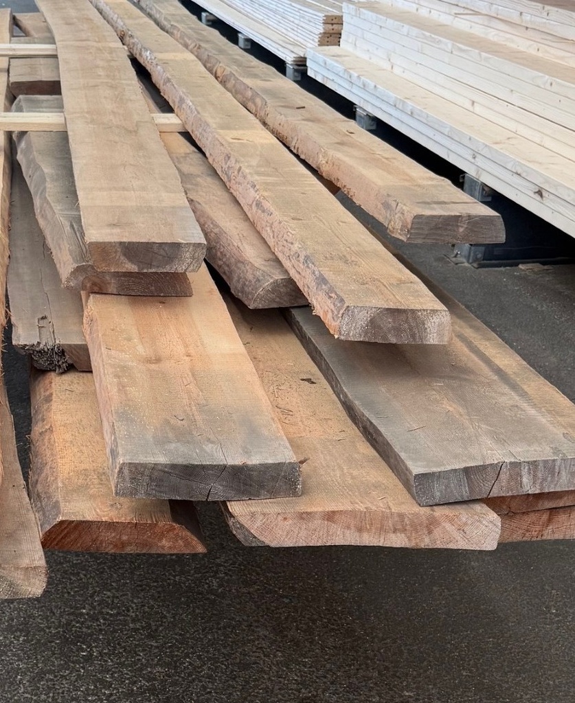 50mm Mäntylankku Sahattu Kanttaamaton keskileveys alle 200mm