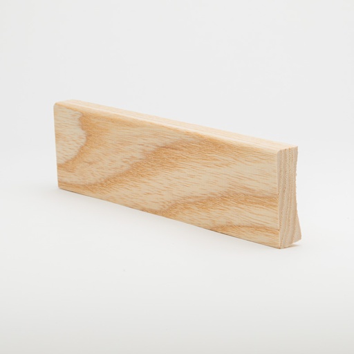 Jalkalista Aito Saarni 12x42x3050 mm Lakattu