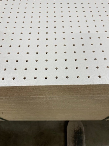 Kovalevy 3x1220x2440 mm Valkoinen Rei'itetty